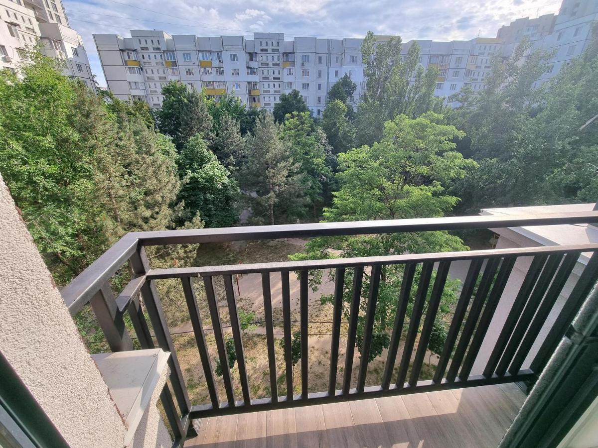 Center, Albisoara Str., 1Bedroom And Living With Balcony Chişinău Eksteriør billede